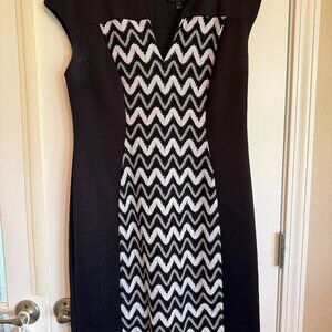 Chic Black & White Chevron Panel Dress